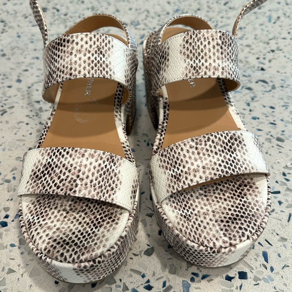 Marc Fisher Sandals
